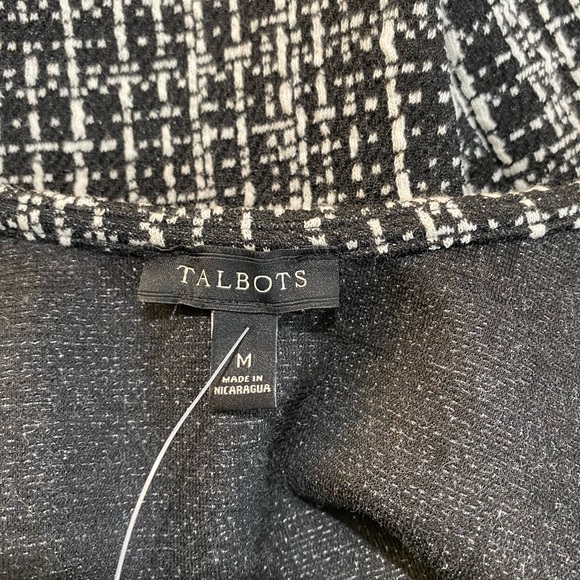 Talbots Women Black and white Textured 3/4 Flutter Sleeve Top size Medium - Picture 4 of 6